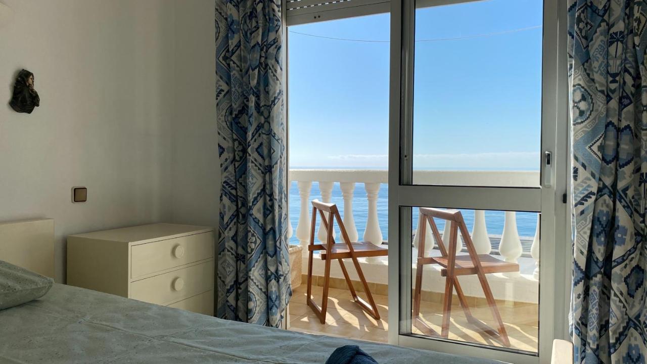 Rosa Guest House #6 - Com Vista Mar, Mesmo Em Frente A Praia Do Inatel Em アルブフェイラ エクステリア 写真
